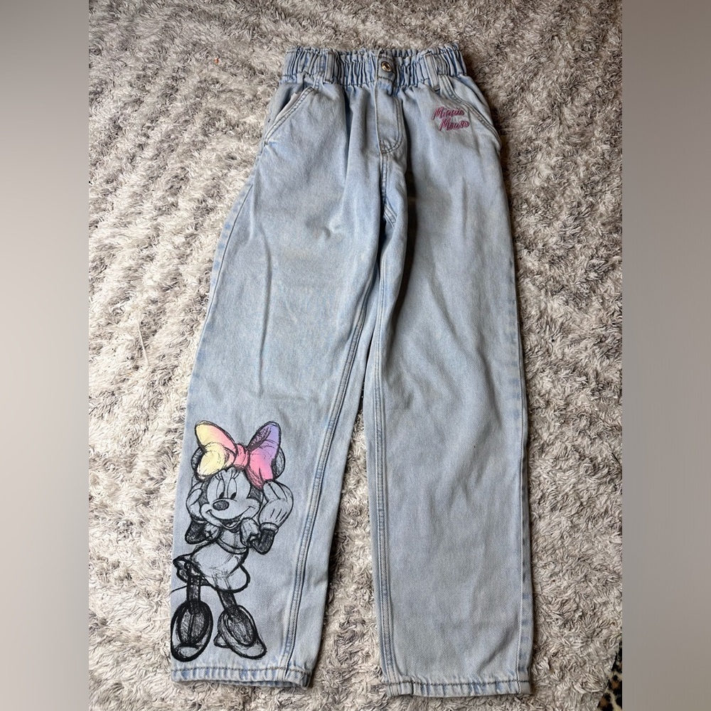 🧡8/9 Disney H&M relaxed fit girls jeans with Minnie mouse image on front